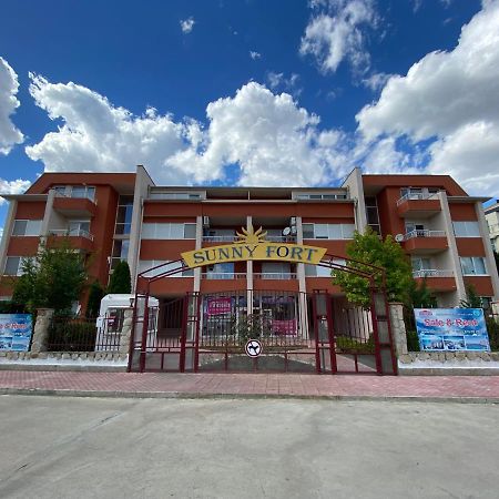 Gt Sunny Fort Apartments Солнечный берег Экстерьер фото