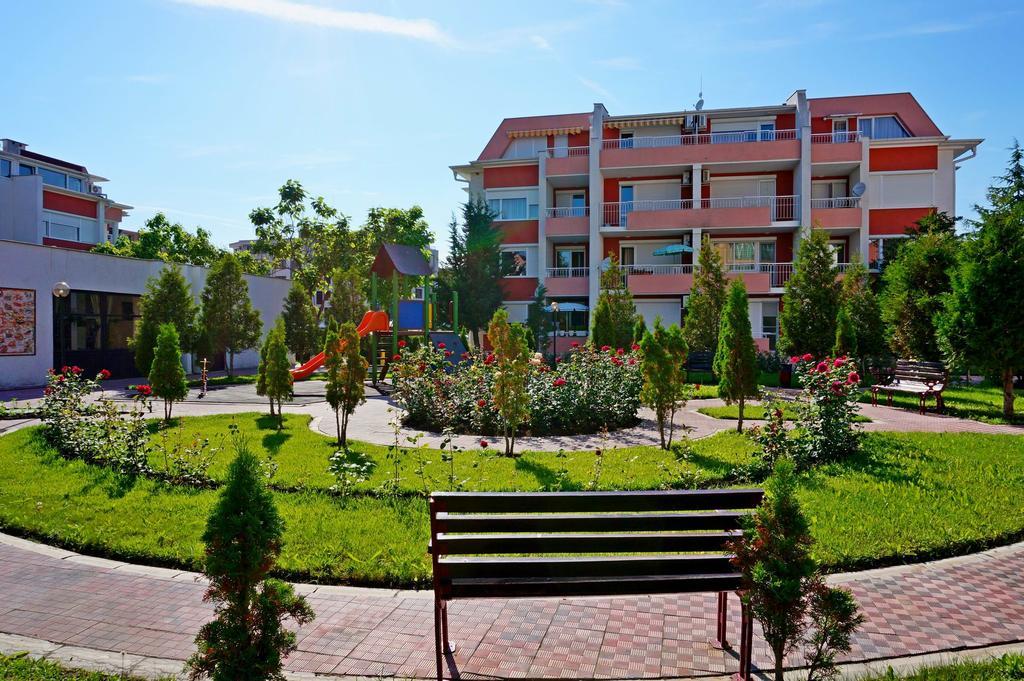 Gt Sunny Fort Apartments Солнечный берег Экстерьер фото